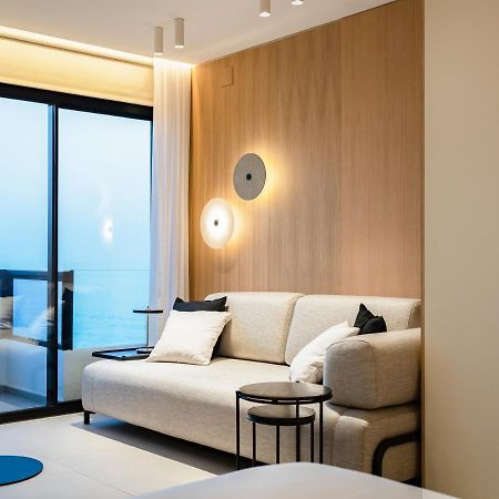 Aloha Apartamentos - Primera Linea De Playa - Vista Al Mar Беналмадена Екстериор снимка