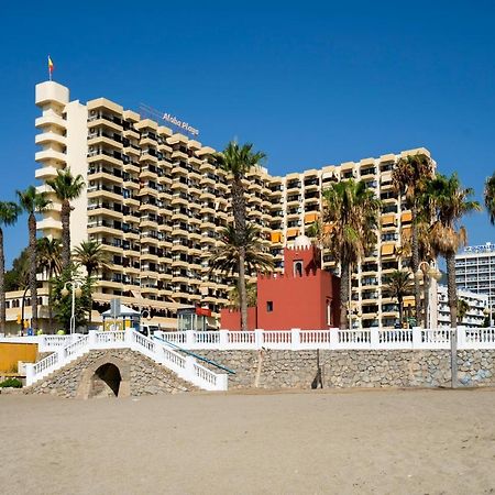 Aloha Apartamentos - Primera Linea De Playa - Vista Al Mar Беналмадена Екстериор снимка